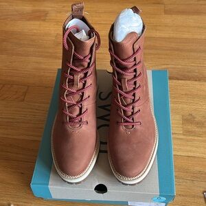 Women’s Tom’s Frankie lace up Leather Boots brand new in box size 8 dark ember